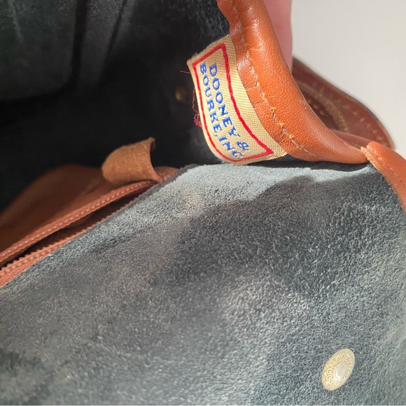 Dooney & Bourke > Vintage Purse - Picture 6 of 8